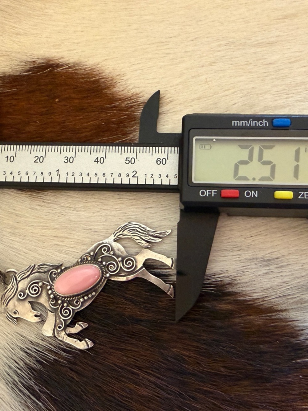 ❤️ Queen Pink Conch Sterling Hand Stamped Statement Rearing Horse Pendant 2.51”L - Picture 11 of 13